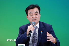 Bộ trưởng Quốc phòng Hàn Quốc Ahn Gyu-back phát biểu tại Chuncheon, tỉnh Gangwon ngày 12/9/2025. (Ảnh: Yonhap/TTXVN)