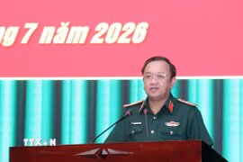 Thiếu tướng Nguyễn Thành Trung, Chính ủy Bộ Tư lệnh Thành phố Hồ Chí Minh chủ trì Hội nghị. (Ảnh: Xuân Khu/TTXVN)