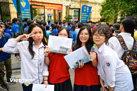 Thí sinh dự thi Tốt nghiệp Trung học phổ thông. (Ảnh: Minh Sơn/Vietnam+)