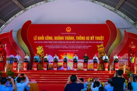 Tuyến tàu điện đô thị (tàu điện nhẹ - LRT) đầu tiên tại Việt Nam vừa chính thức được khởi công tại Phú Quốc. (Ảnh: Minh Sơn/Vietnam+)