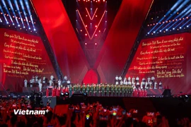 Những khoảnh khắc đầy xúc động và tự hào trong concert 'Tổ quốc trong tim'