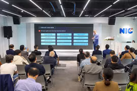 Diễn đàn Phát triển hệ sinh thái đổi mới sáng tạo trong lĩnh vực an ninh mạng 2025 (Vietnam Cyber Security Forum 2025) do Trung tâm Đổi mới sáng tạo Quốc gia (NIC) phối hợp với Mạng lưới Đổi mới sáng tạo và chuyên gia An ninh mạng Việt Nam (ViSecurity) tổ chức. (Ảnh: PV/Vietnam+)