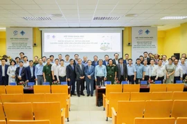 Đại học Cần Thơ cùng Tập đoàn CT Group ký kết nhiều thỏa thuận hợp tác chiến lược bao gồm thành lập Trung tâm UAV - Robot nông nghiệp và trường đào tạo phi công máy bay không người lái (UAV). (Ảnh: PV/Vietnam+)