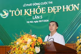 Thứ trưởng Bộ Y tế Trần Văn Thuấn phát biểu tại buổi lễ. (Ảnh: PV/Vietnam+)