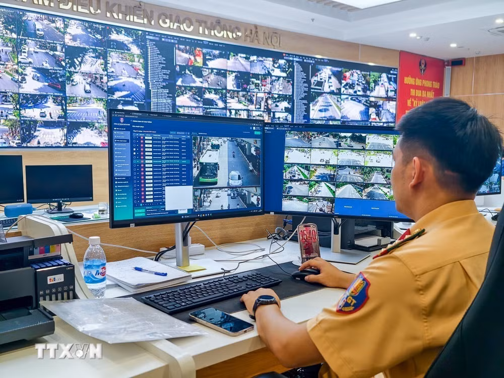 ttxvn-uav-ho-tro-phat-hien-vi-pham-xu-ly-diem-nghen-giao-thong-tai-ha-noi-8955174.jpg