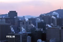 Các tòa nhà ở Seoul, Hàn Quốc, ngày 23/1/2024. (Ảnh: Yonhap/TTXVN)