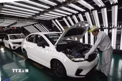 Sản xuất xe ô tô tại nhà máy Honda Việt Nam, phường Vĩnh Phúc, Phú Thọ. (Ảnh: Trần Việt/TTXVN)