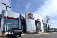 Toyota triệu hồi 655.000 xe Camry trên toàn cầu do lỗi màn hình