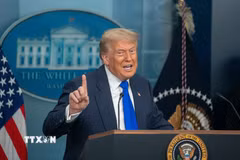 Tổng thống Mỹ Donald Trump phát biểu tại Nhà Trắng. (Ảnh: THX/TTXVN phát)