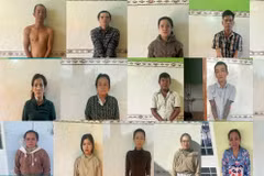 Nhóm 19 đối tượng bị khởi tố về hành vi cướp giật tài sản. (Ảnh: Công an Thành phố Cần Thơ) 