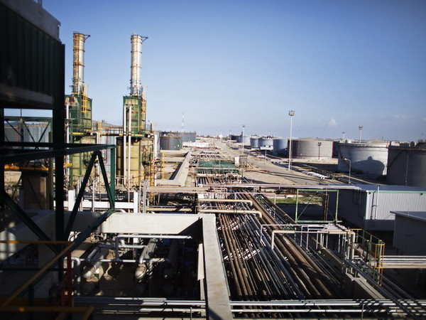 Giá dầu châu Á biến động trong bối cảnh đồng USD mạnh lên ảnh 1