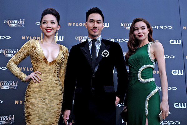 Dàn sao Việt sang Mỹ "khoe dáng" cùng siêu mẫu Tyra Banks ảnh 4