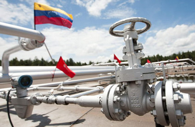 Venezuela để ngỏ khả năng cắt giảm sản lượng khai thác dầu ảnh 1