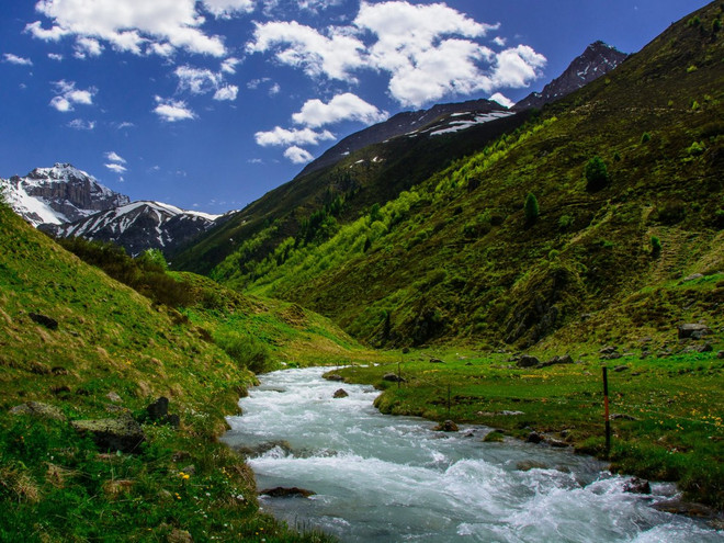Điểm mặt 30 vùng đất giàu có và hạnh phúc nhất trên thế giới ảnh 29