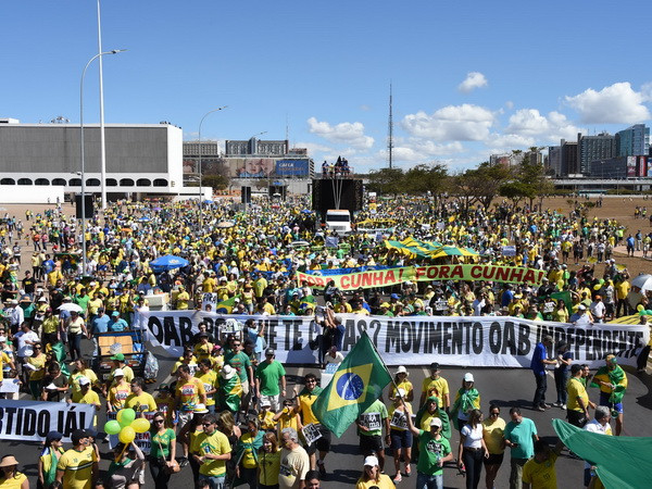 50.000 người Brazil tham gia biểu tình phản đối chính phủ mới ảnh 1