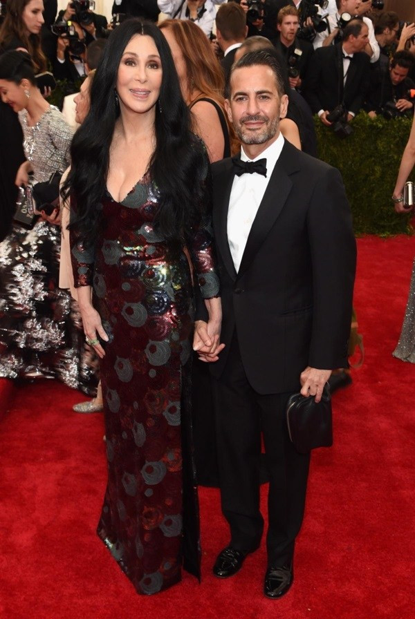 Huyền thoại âm nhạc thế giới Cher - biểu tượng thời trang U70 ảnh 9