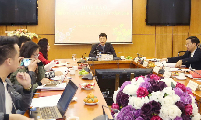 Bộ Tư pháp tập trung giải quyết dứt điểm tình trạng nợ đọng văn bản ảnh 1