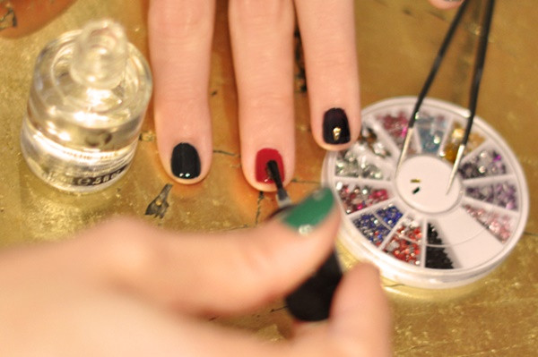 Ba bộ móng nhất định sẽ "nhuộm màu" cho mùa Thu năm nay ảnh 7