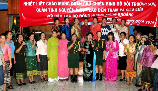 Cựu chiến binh Trường Sơn giao lưu với Việt kiều ở Lào ảnh 1