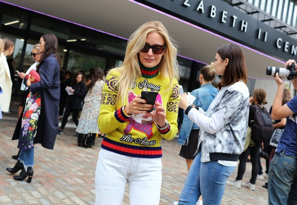 Dự đoán xu hướng street style ngay tại Tuần lễ Thời trang London ảnh 17