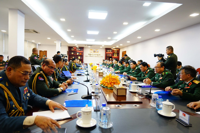 Hợp tác quốc phòng là trụ cột trong mối quan hệ Việt Nam-Campuchia ảnh 2