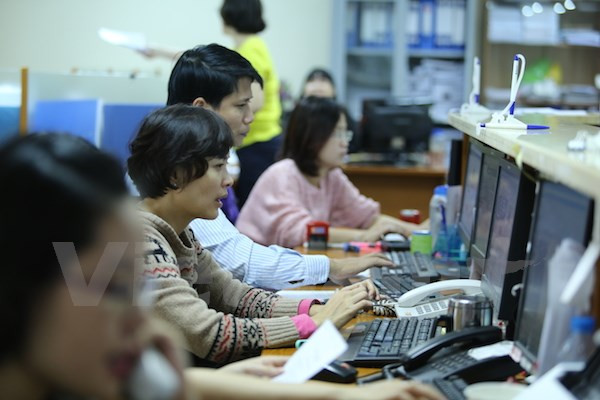 Chứng khoán đỏ sàn, chỉ số VN-Index lùi về ngưỡng hơn 573 điểm ảnh 1