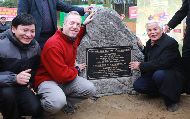 Thăm Công ty mía đường Lam Sơn, Đại sứ Mỹ bàn các dự án ở xứ Thanh ảnh 1