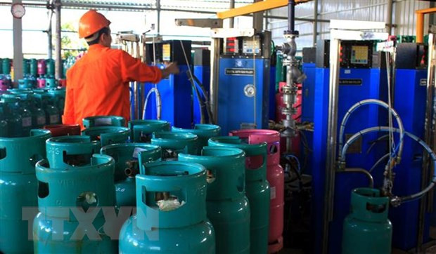 Giá gas bán lẻ trong nước tiếp tục giảm trong tháng Bảy ảnh 1