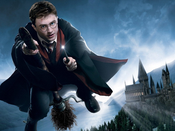 J.K. Rowling tiếp tục tập truyện mới về gia đình Harry Potter ảnh 1