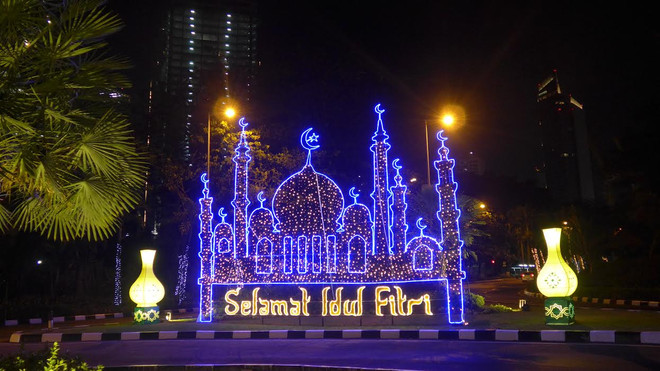 Người Hồi giáo ở Indonesia chuẩn bị đón Tết Năm mới Idul Fitri ảnh 1