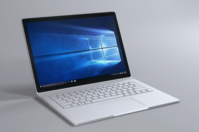 Microsoft ra ​laptop đầu tiên, cập nhật nhiều thiết bị Windows 10 ảnh 1