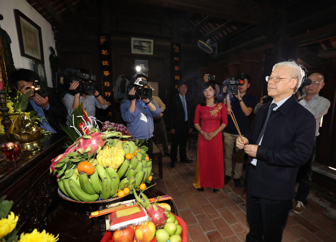 Tổng Bí thư dâng hương tưởng niệm đồng chí Trường Chinh ảnh 1