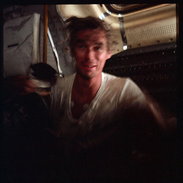 NASA công bố 8.400 bức ảnh về quá trình khám phá Mặt Trăng ảnh 7