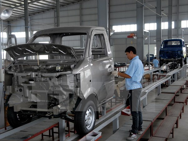 Thuế nhập khẩu ôtô đầu kéo đã qua sử dụng có thể tăng kịch trần ảnh 1