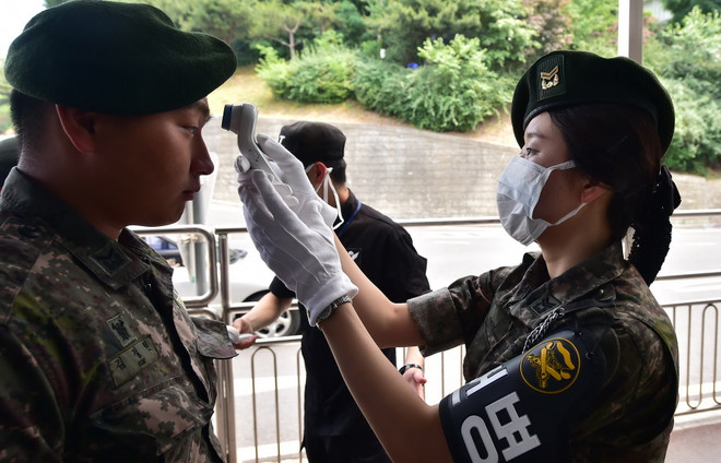 Hàn Quốc ghi nhận thêm 2 ca tử vong vì MERS, 13 ca nhiễm mới ảnh 1