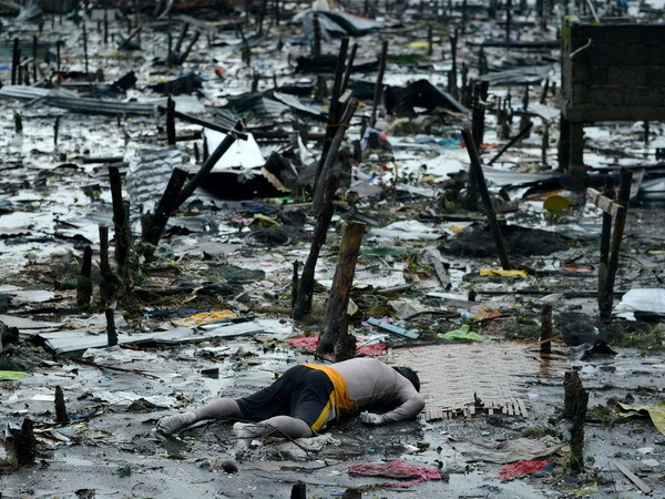 Philippines xác nhận 1.833 người chết vì bão Haiyan ảnh 1