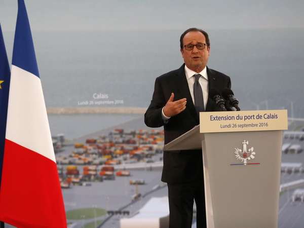 Tổng thống Pháp cảnh báo "Anh sẽ phải trả giá đắt" sau Brexit ảnh 1