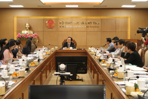 Bộ trưởng Phùng Xuân Nhạ: Đưa học tiếng Anh thành phong trào xã hội ảnh 2