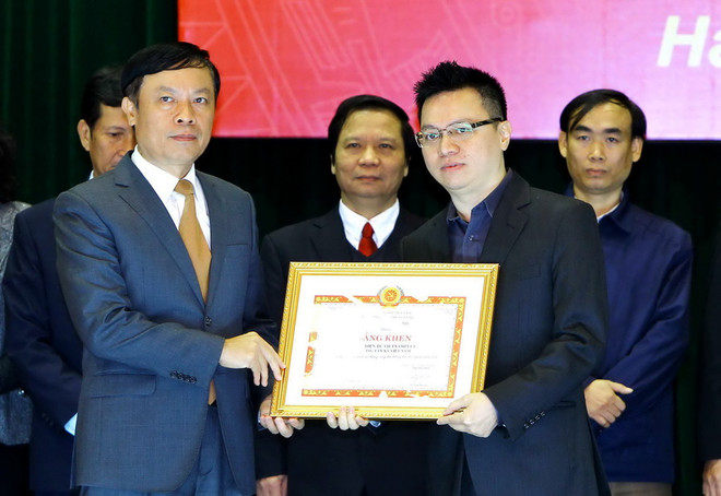 VietnamPlus nhận bằng khen về công tác thông tin đối ngoại 2016 ảnh 1