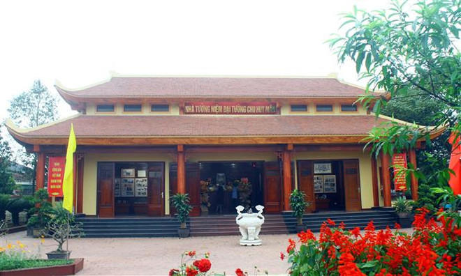 Quân ủy Trung ương dâng hưởng tưởng niệm Đại tướng Chu Huy Mân ảnh 3