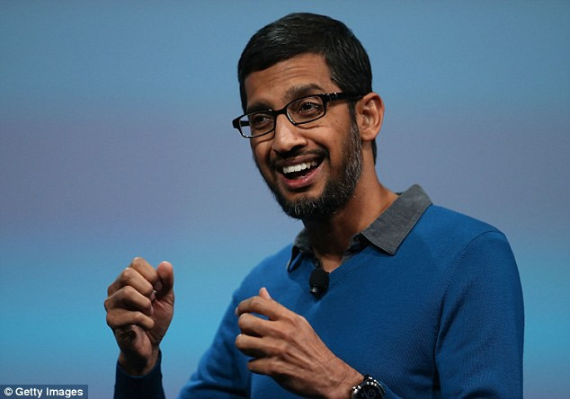 Hé lộ thu nhập "khủng" của giám đốc điều hành Google Pichai ảnh 1