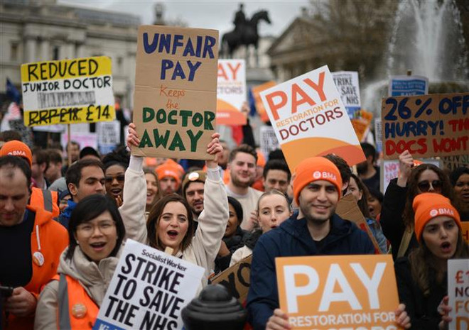 Tòa án Anh phán quyết kế hoạch đình công của y tá là "trái luật" ảnh 1