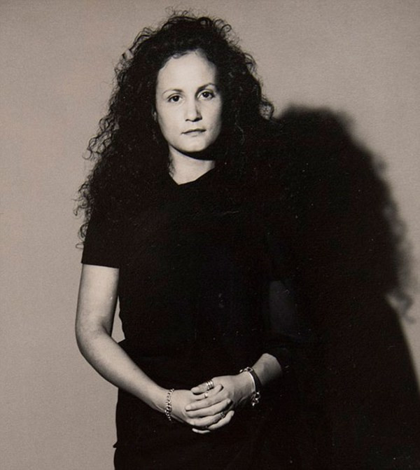 Suốt 40 năm không nở một nụ cười vì sợ có nếp nhăn ảnh 3