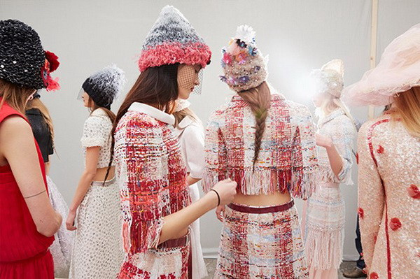 Chanel Haute Couture Xuân Hè 2015: Cảm hứng "Nghi lễ Mùa Xuân" ảnh 3