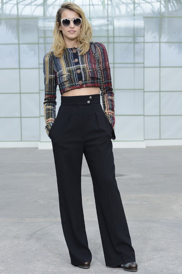 Chanel Haute Couture Xuân Hè 2015: Cảm hứng "Nghi lễ Mùa Xuân" ảnh 9