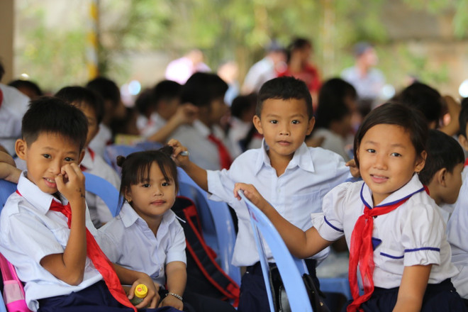 Trường Tiểu học Khmer-Việt Nam Tân Tiến khai giảng năm học mới ảnh 1