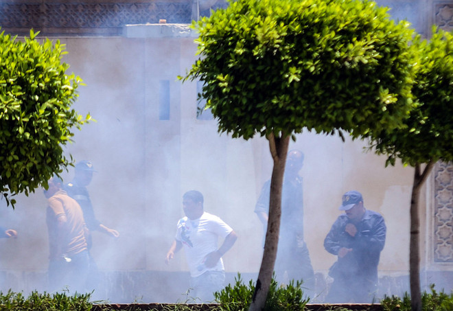 Nổ bom liên tiếp tại dinh tổng thống Ai Cập, 5 người thương vong ảnh 1