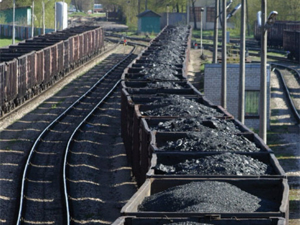 Ukraine buộc phải mua than từ Nga để chống chọi với mùa Đông ảnh 1