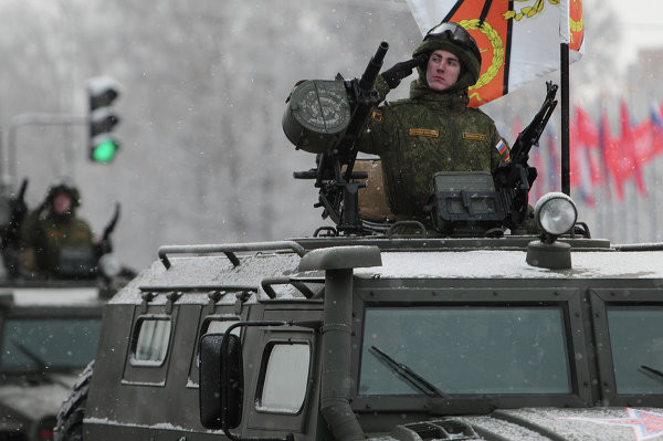 Duyệt binh kỷ niệm chiến thắng Leningrad (Nguồn: RIA) Nga kỷ niệm 70 năm giải phóng thành phố Leningrad ảnh 1