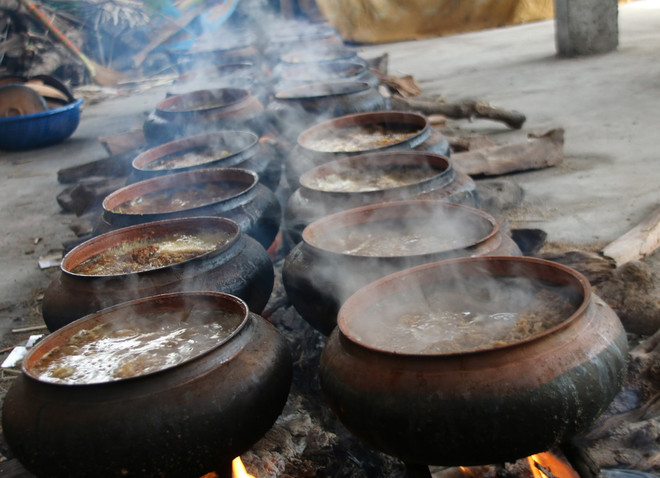 Làng cá kho "Vũ Đại” hối hả phục vụ đợt Tết Nguyên đán ảnh 1